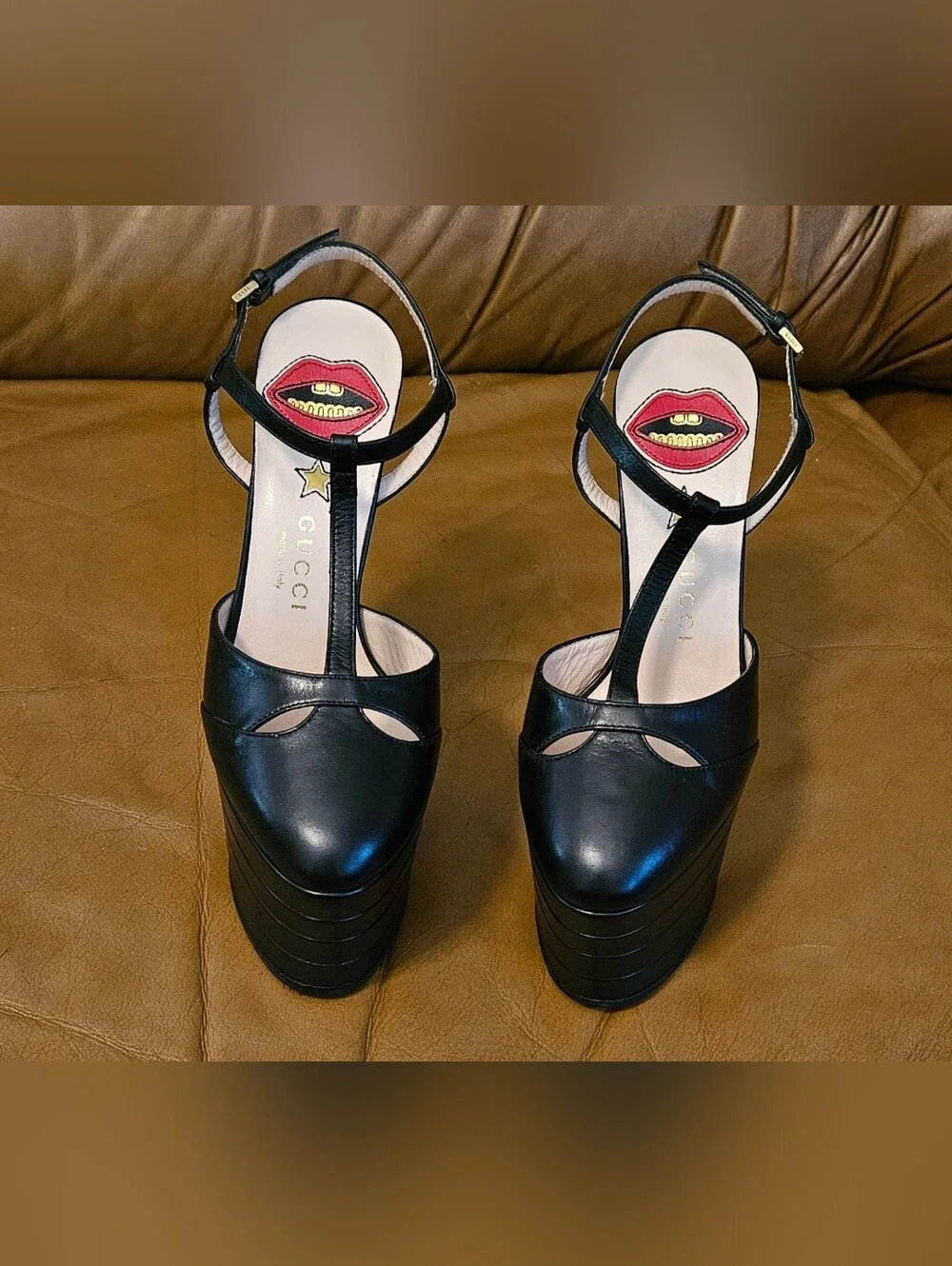 Gucci Black Leather Angel Platform T-Strap Heels Size 4 US (EXCELLENT CONDITION)